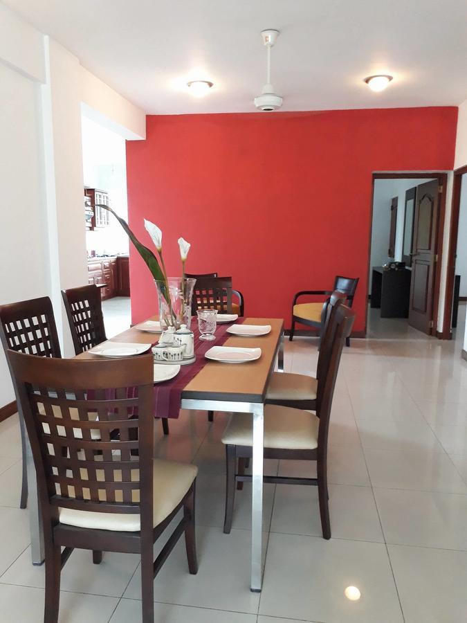 Aston Luxury Apartments Colombo Exterior photo